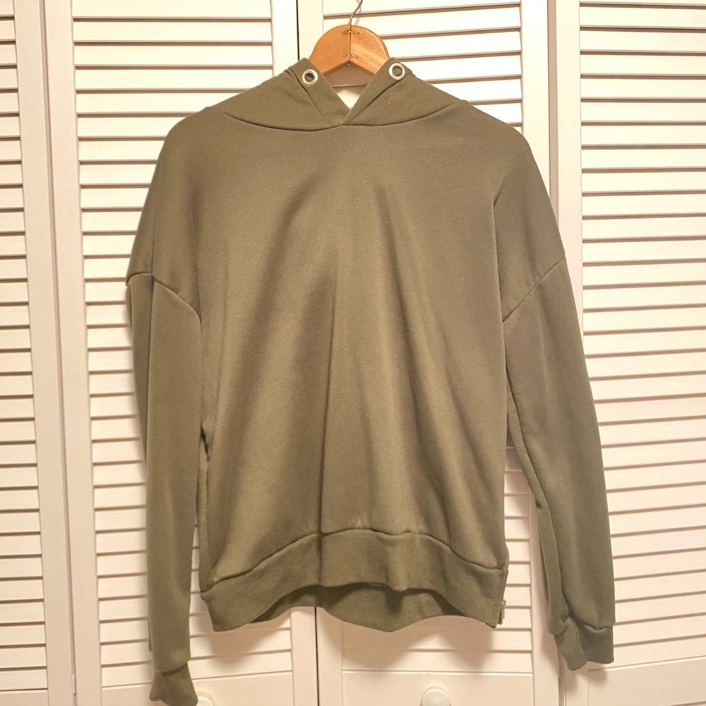 GREEN HOODIE